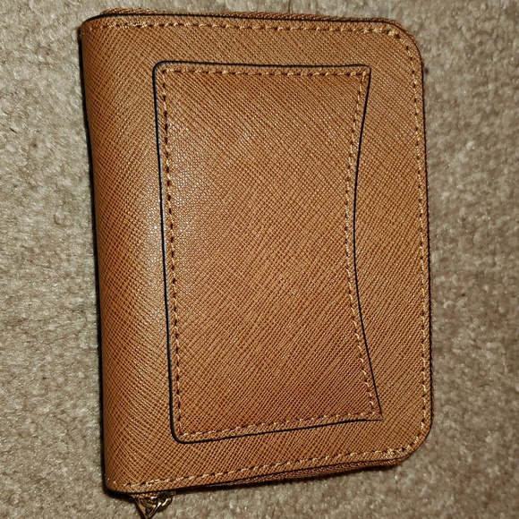 Jet Set Travel Billfold - Picture 2 of 5